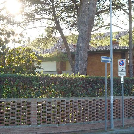 Il Geranio Villa ตีร์เรเนีย ภายนอก รูปภาพ