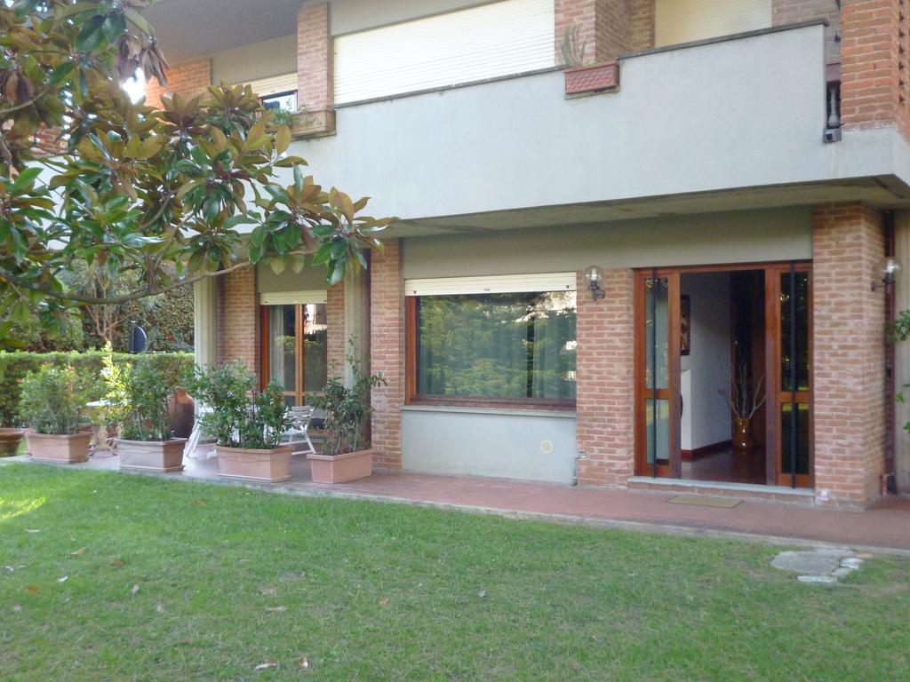 Il Geranio Villa ตีร์เรเนีย ภายนอก รูปภาพ