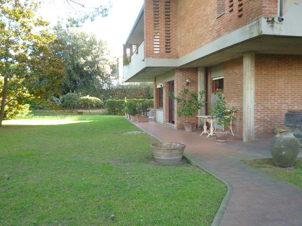 Il Geranio Villa ตีร์เรเนีย ภายนอก รูปภาพ