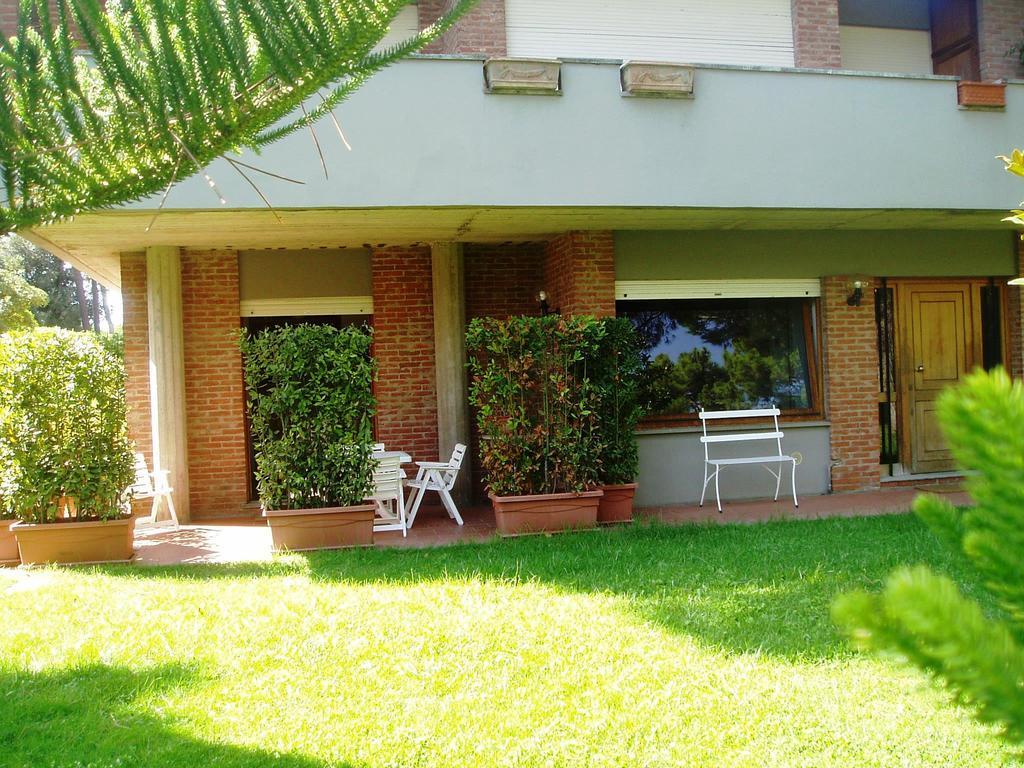 Il Geranio Villa ตีร์เรเนีย ภายนอก รูปภาพ